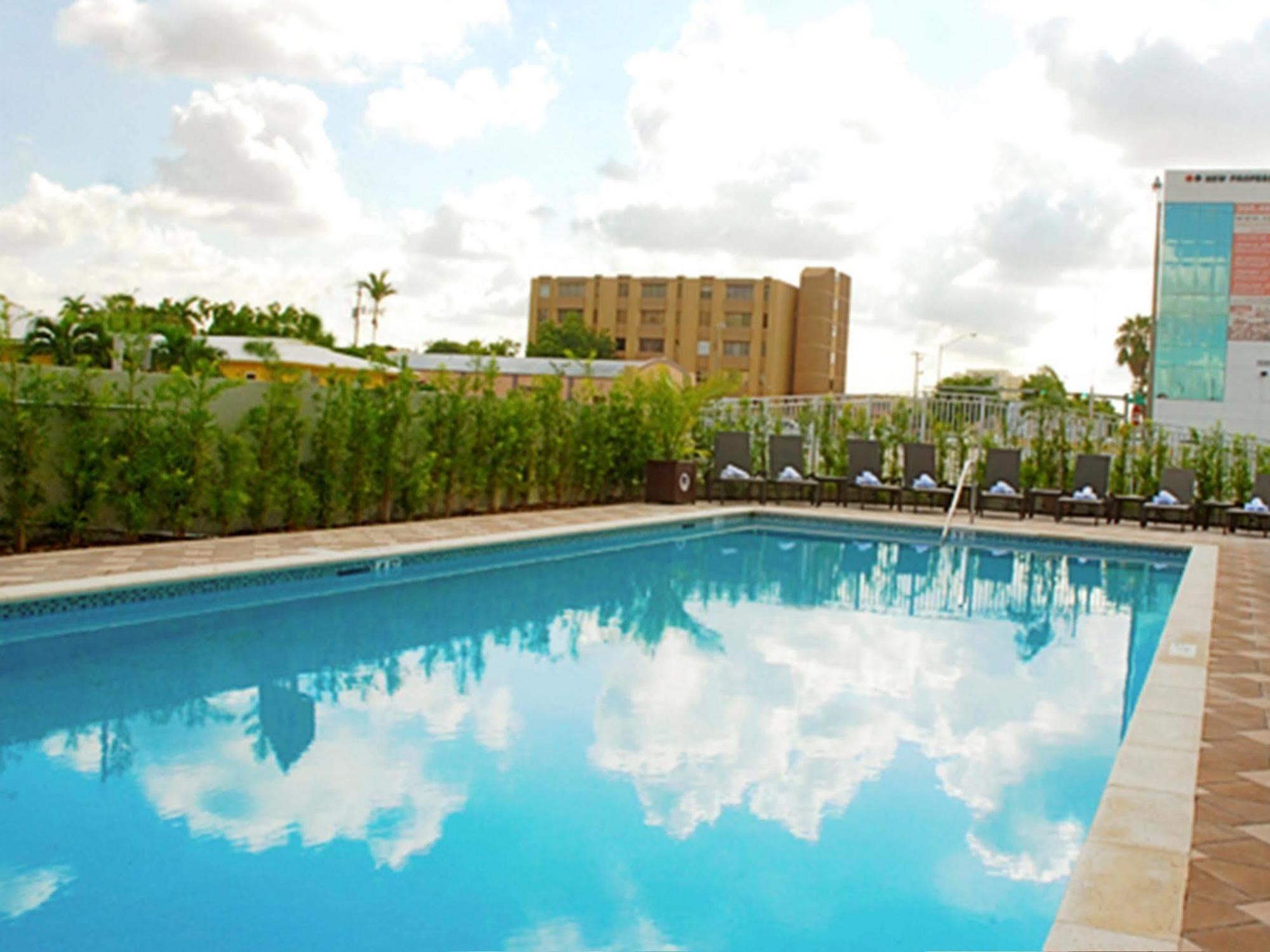 Best Western Plus Miami Intl Airport Hotel & Suites Coral Gables Екстер'єр фото